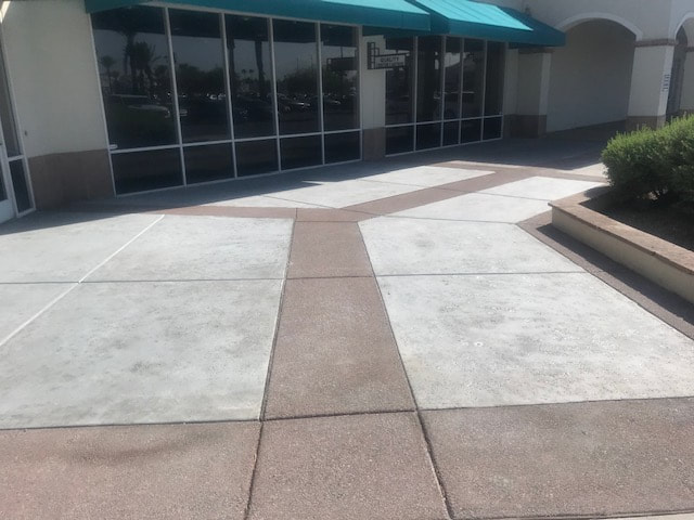 stamped and decorative concrete for commercial area